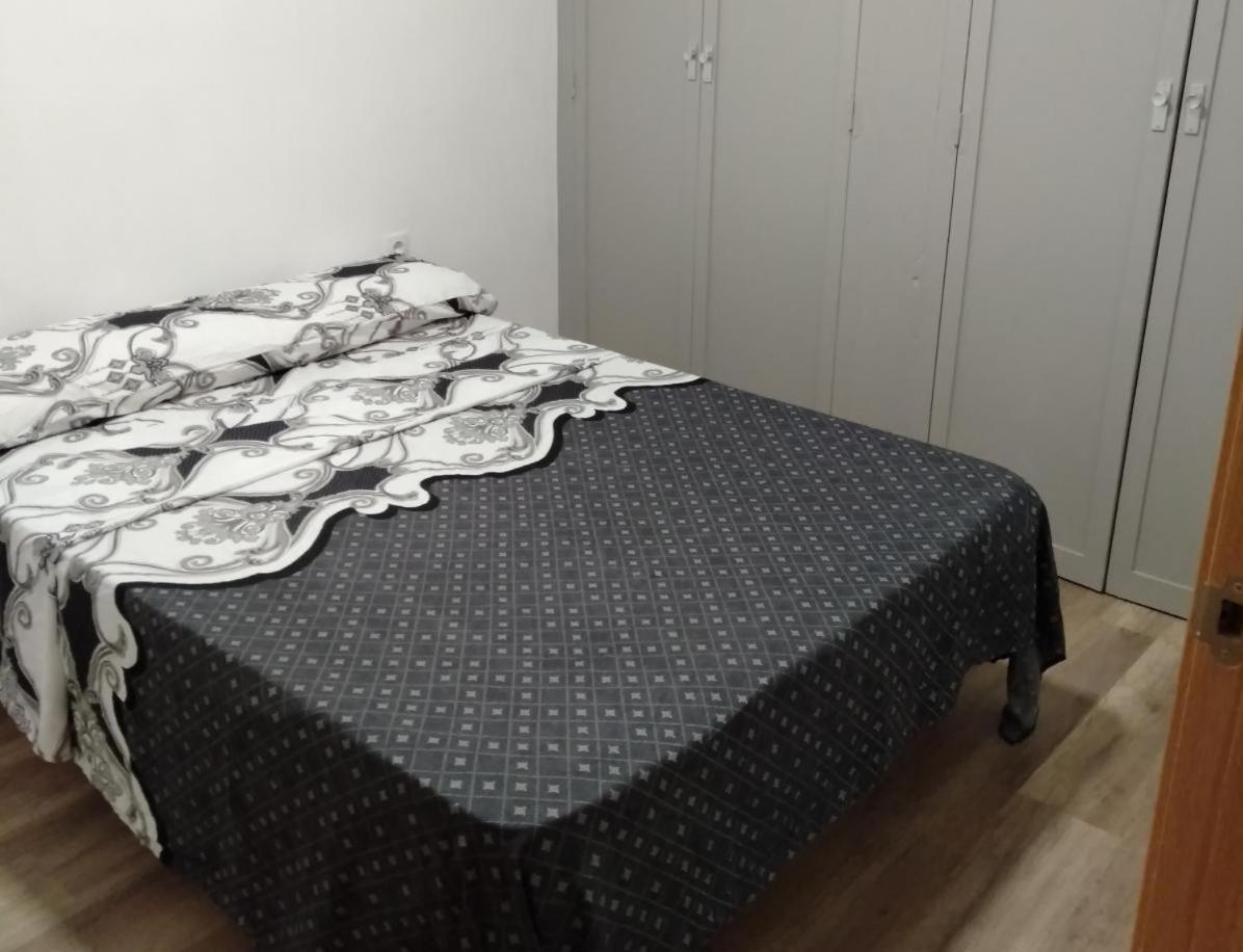 Habitaciones Privada Preciosa Grande Centro Malaga Tambien Cerca De La Playa Wi-Fi Ngoại thất bức ảnh